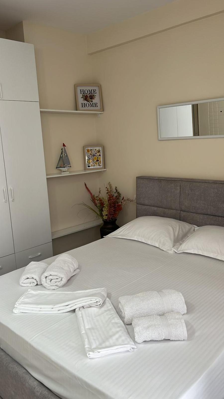 Urban Retreat Apartments Tiranë Luaran gambar