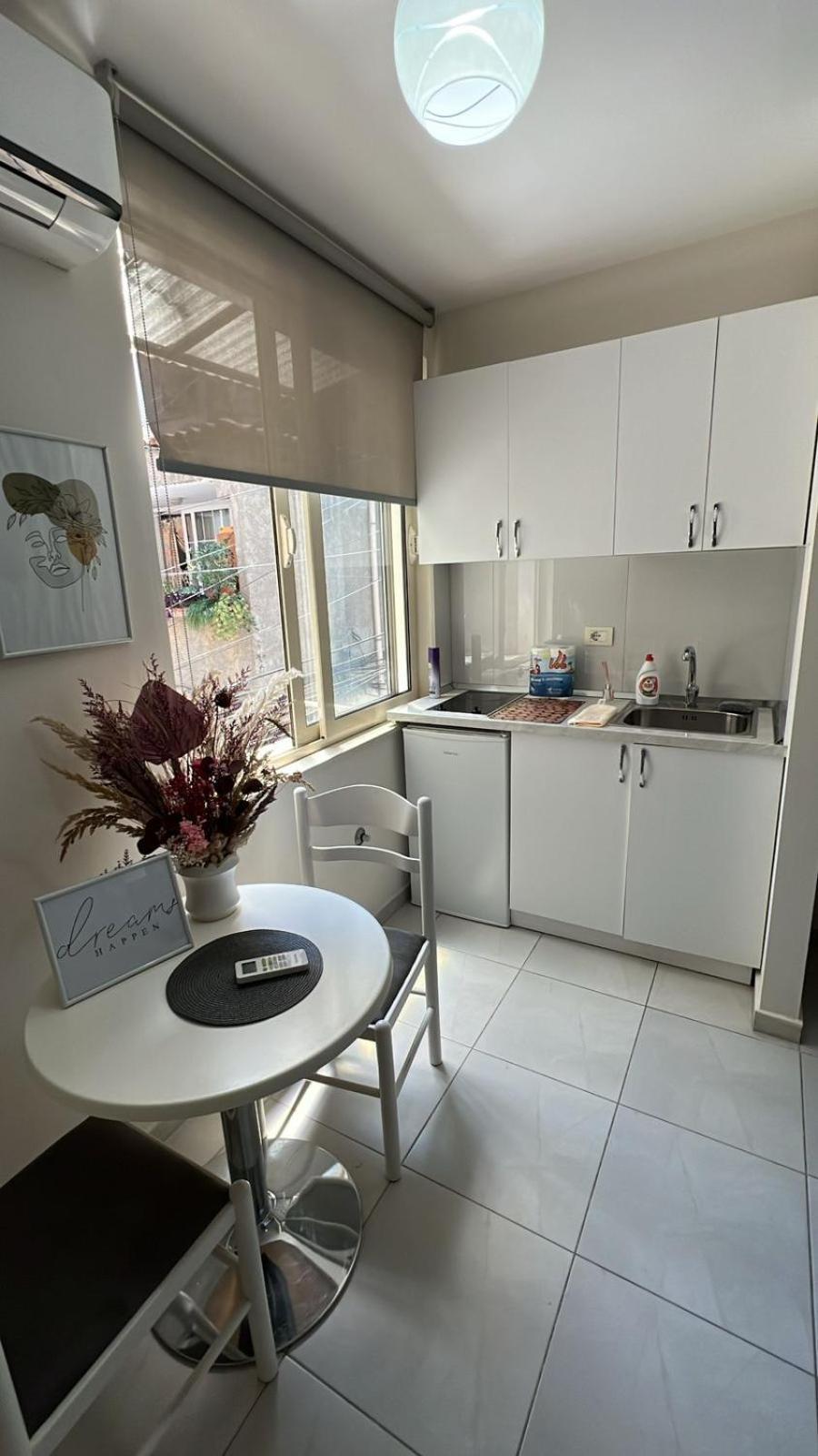 Urban Retreat Apartments Tiranë Luaran gambar